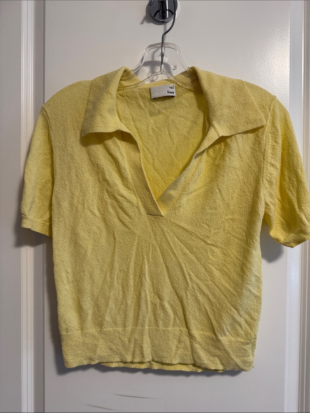 Wilfred Pale Yellow Short-Sleeve Collared V-Neck Top